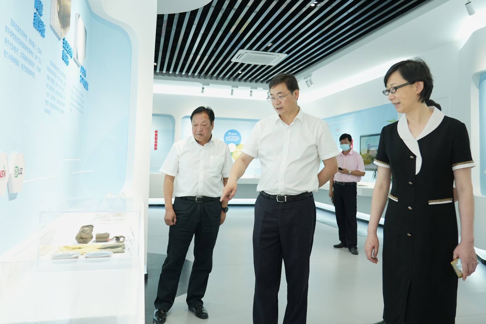 1655451271893905VzUi.jpg 7.jpg